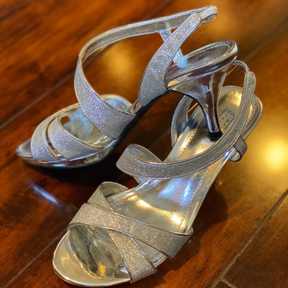 Women shoes - Picture 2 of 7